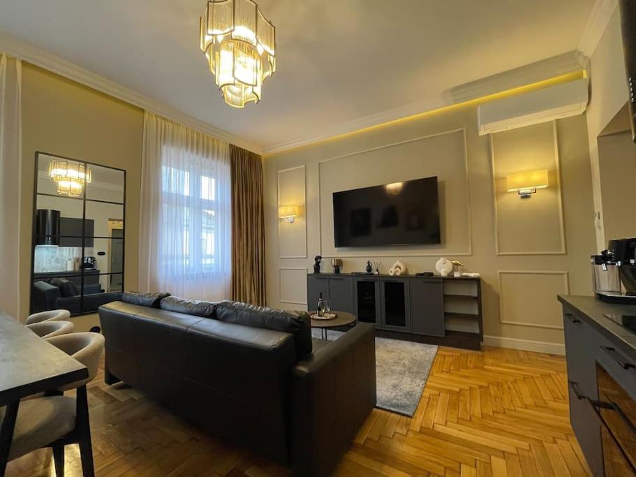 Crown Pearl - Wonderful Apartment, 110Scm, 4 Rooms Krakow Luaran gambar