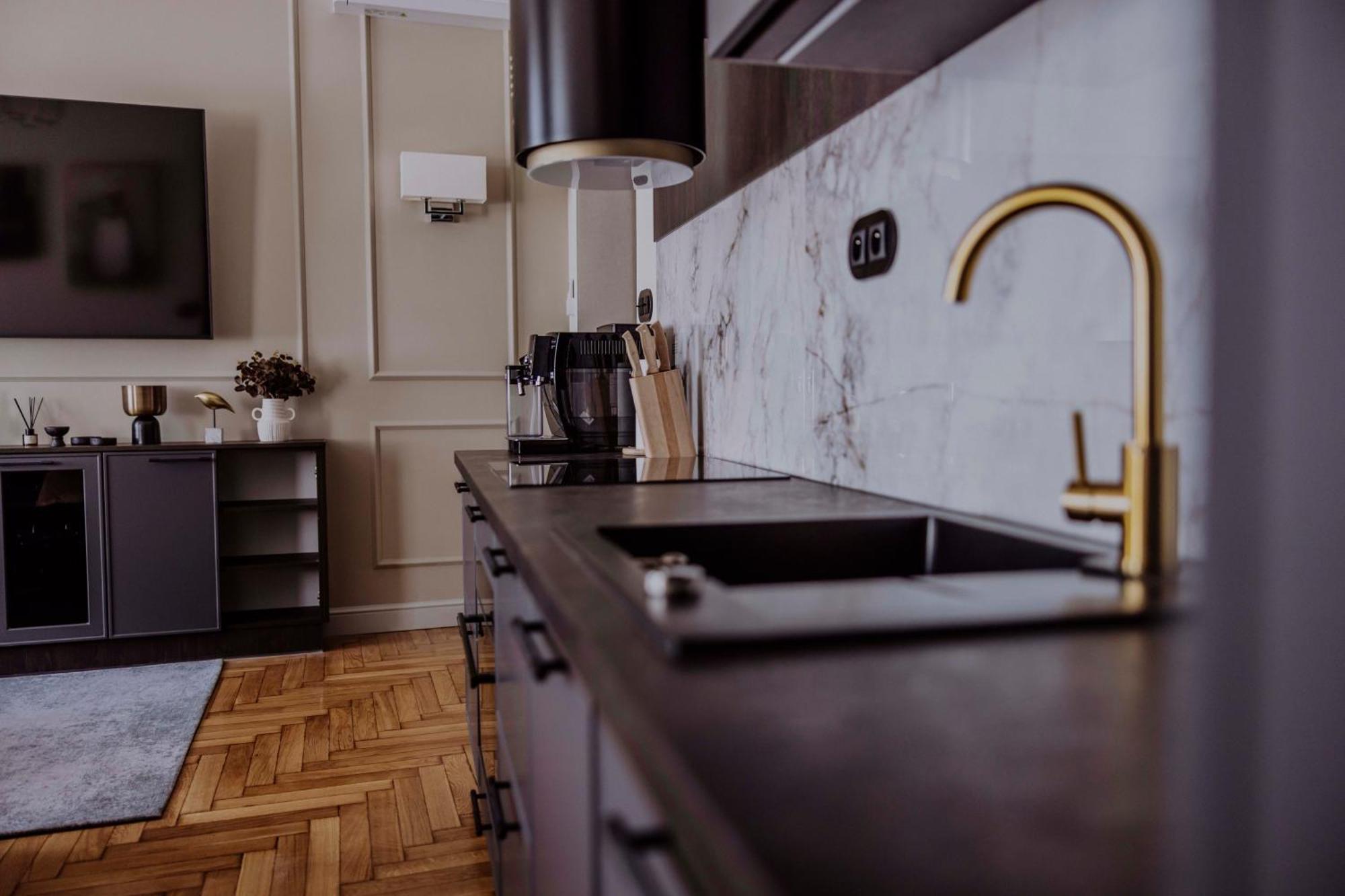 Crown Pearl - Wonderful Apartment, 110Scm, 4 Rooms Krakow Luaran gambar