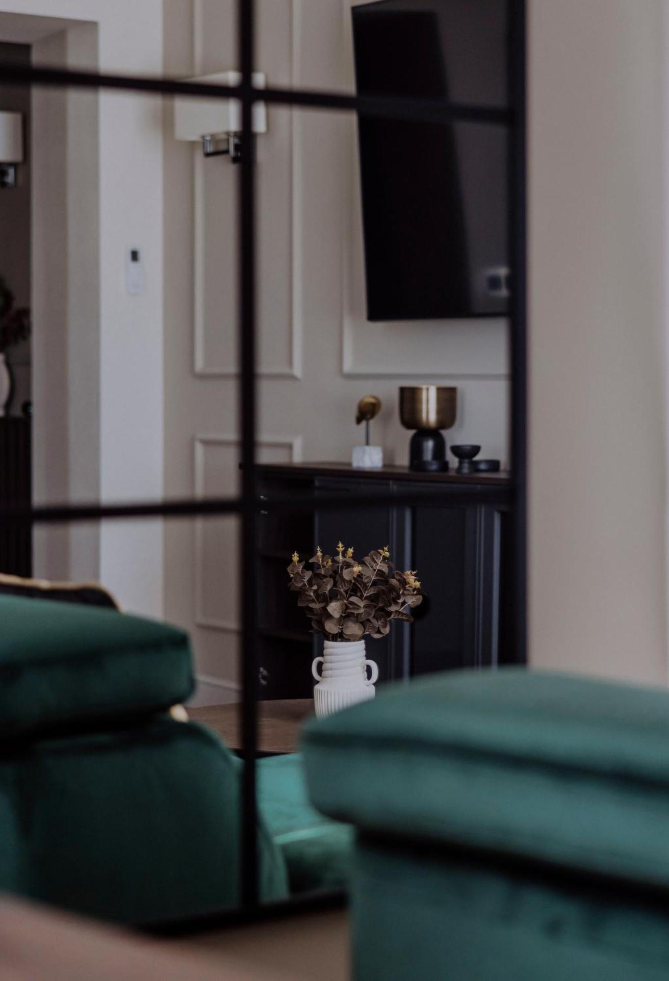Crown Pearl - Wonderful Apartment, 110Scm, 4 Rooms Krakow Luaran gambar