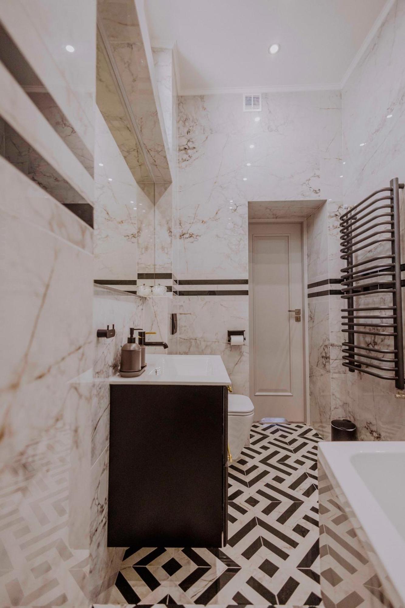 Crown Pearl - Wonderful Apartment, 110Scm, 4 Rooms Krakow Luaran gambar